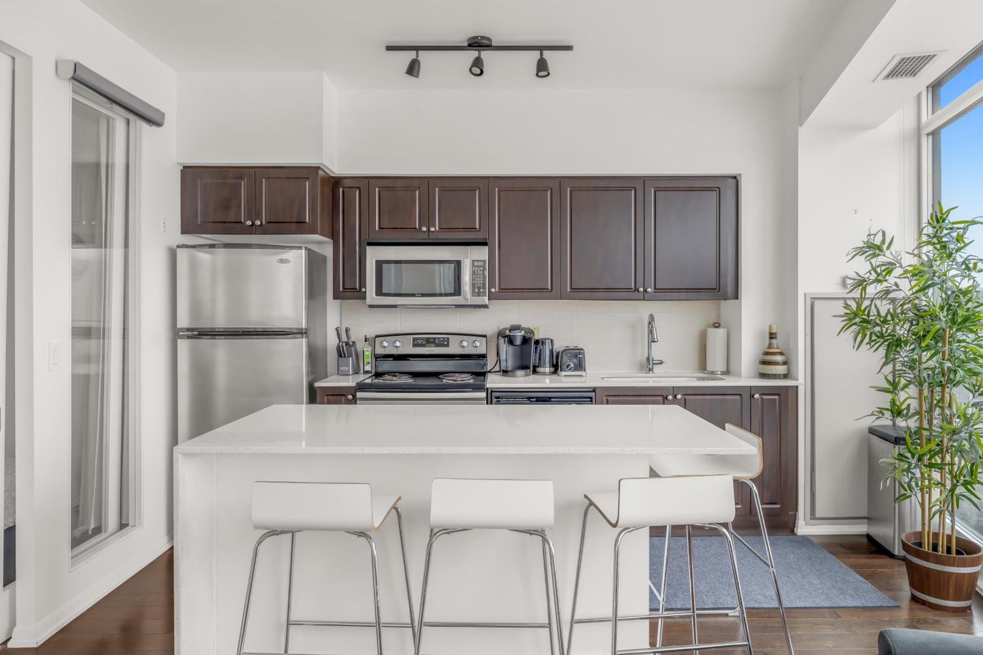2 Bedroom Waterfront Condo Downtown W/ Free Parking Toronto Zewnętrze zdjęcie