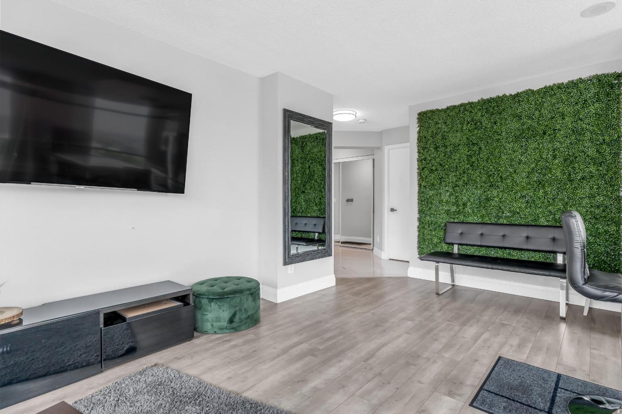 2 Bedroom Waterfront Condo Downtown W/ Free Parking Toronto Zewnętrze zdjęcie
