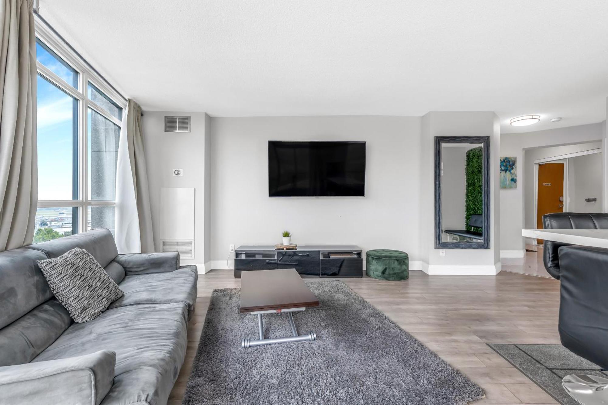 2 Bedroom Waterfront Condo Downtown W/ Free Parking Toronto Zewnętrze zdjęcie