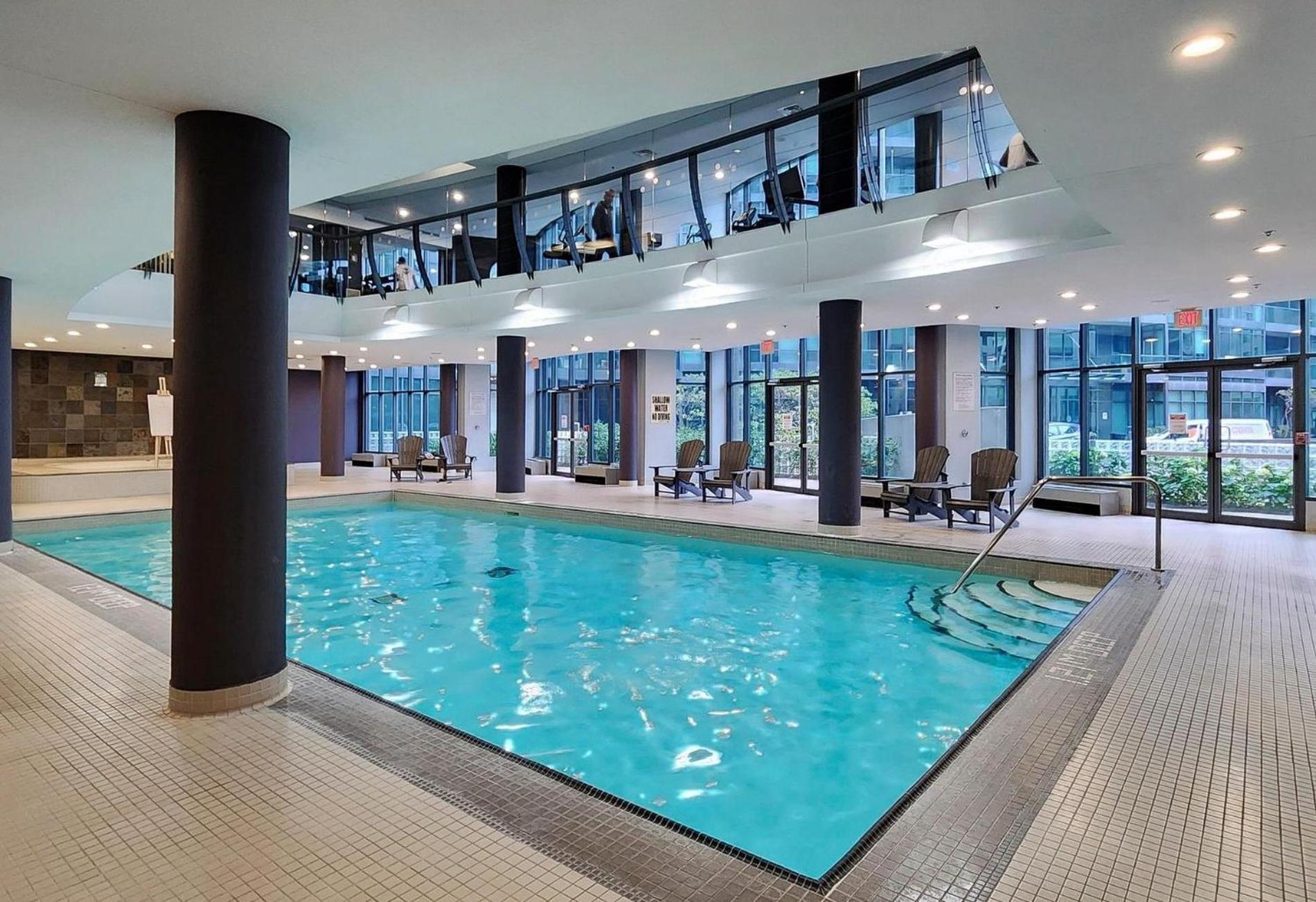 2 Bedroom Waterfront Condo Downtown W/ Free Parking Toronto Zewnętrze zdjęcie